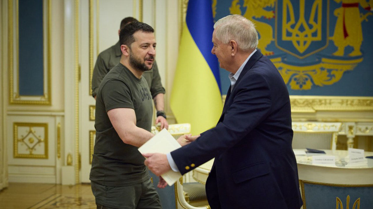 Lindsey Graham senator US Ukraine Zelensky